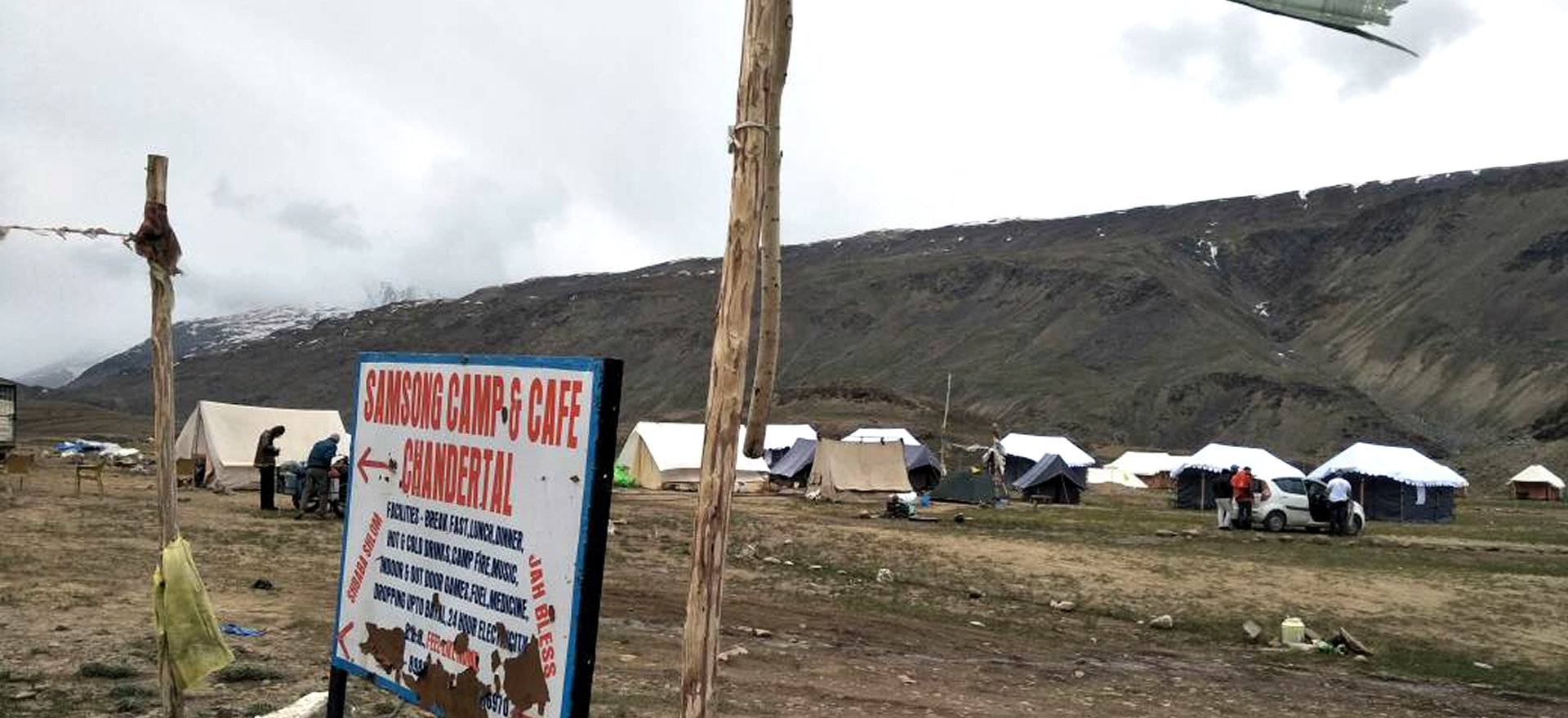 Camps near Chandratal Lake